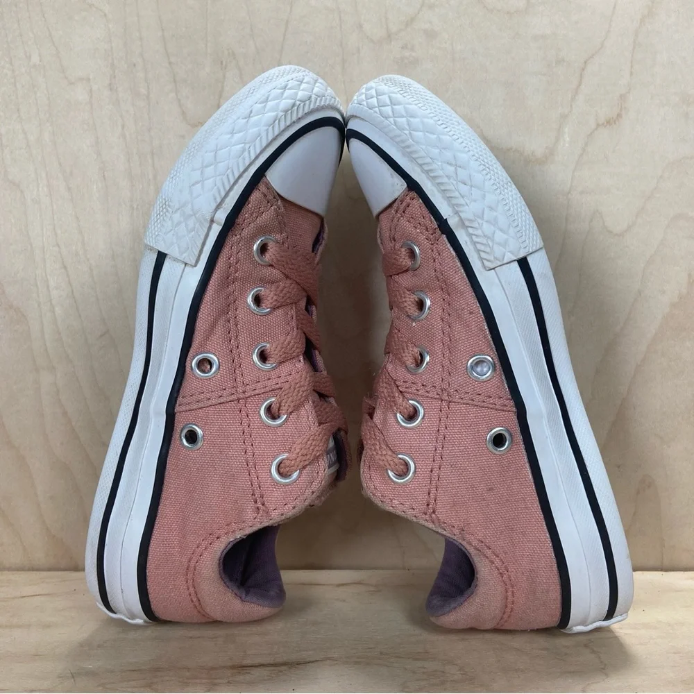 Converse Chuck Taylor All Star Madison Ox Girls Low Top Pink Sneakers Size 11